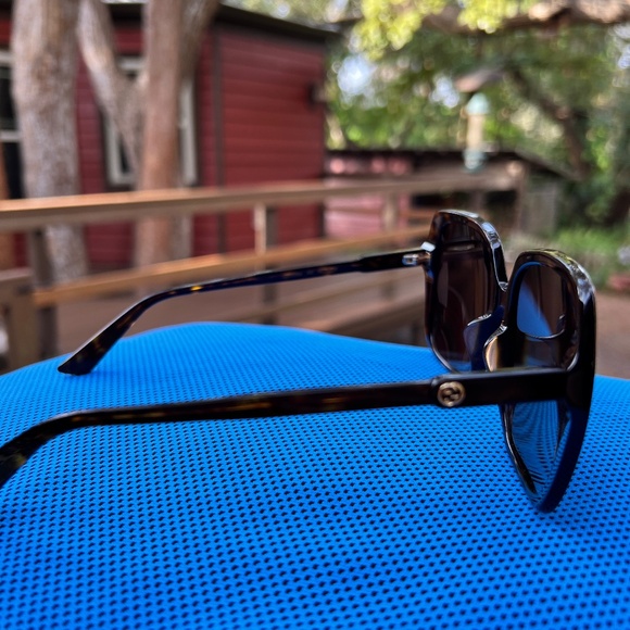 GUCCI Oversized Square Tortoiseshell Sunglasses (GG0533SA 002) main image 11